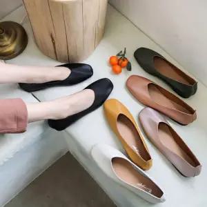 발이 편한 여성 봄 패션 단화 깔끔한 플랫슈즈