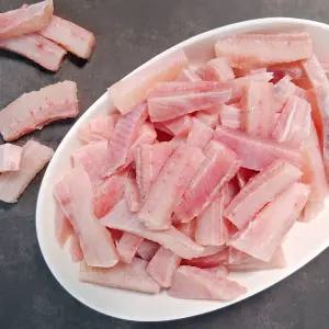 냉동 가오리채 1KG 홍어무침용 국내가공 홍어채 고명 손질 껍질제거