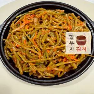 [딸부자김치] 맛과 식감의 진리 찌개 찜용 새콤 숙성 고구마순김치 (고구마줄기) 1KG