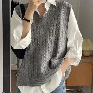 여성 기본 꽈배기 브이넥 니트 조끼 간절기 레이어드