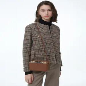 닥스 액세서리 여성 24FW [스테디셀러] 브라운 DD로고 소가죽 미니크로스백 WCWA4F773W2