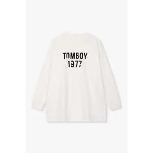 [갤러리아] 톰보이[26봄]레터링 프린트 슬럽 티셔츠(9176122974)