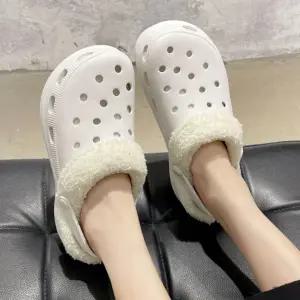 털달린 슬리퍼 외출 편한 털신발 겨울샌들 마실 신발