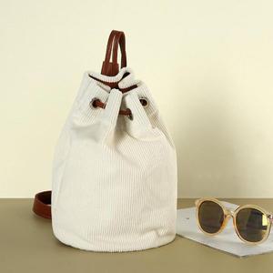 올리비아팝 여성 복조리타입 골덴 슬링 버킷백