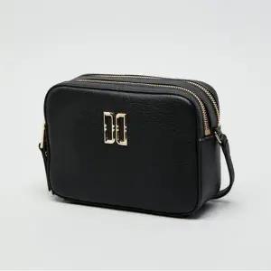 [닥스핸드백] 블랙 골드로고 미니크로스백 DCWA5F069