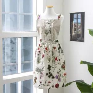 입는 쉬폰 앞치마 엉덩이덮는 손님용 프릴 원피스 U넥 끈있는 엉덩이가리는 어린이집 방수