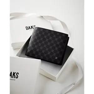 [갤러리아] DBWA6E123BK 닥스 블랙 루이스 DD 패턴 PVC 반지갑