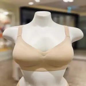 엘르이너웨어 베이지 프리라인 여성 심리스브라 EEWBRR15BE