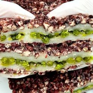 [신세계라이브쇼핑][100% 국내산 찹쌀] 완두콩 듬뿍! 담백 쫀득 완두배기 찰시루떡 1KG 대용량