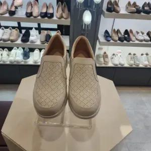 [엘칸토]엘칸토 HC10 여성화이트슬립온케주얼화 LCWO54U61310 (45898704)