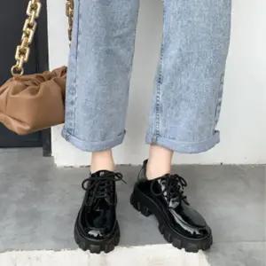 에나멜 블랙로퍼 여성 키높이구두 로퍼단화 캐주얼