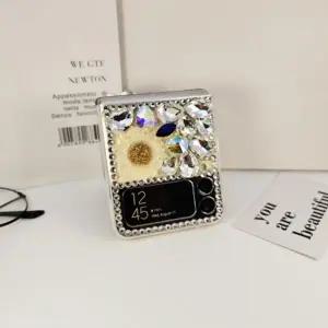 유니블링 갤럭시 z플립 2 3 4 썬 플라워 보석 큐빅 젤리 케이스