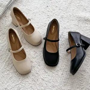 SOVO 쥬인드 소가죽 메리제인 스트랩 발편한 미들통굽 펌프스 여성구두 6cm