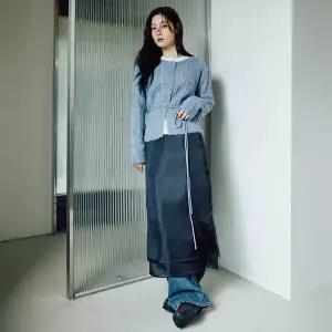 [온앤온](강남점)[정채연 착용] 오간자 시스루 스커트 NEW5XS232