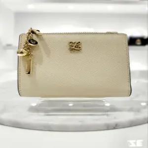 [루이까또즈] 루이까또즈 여성 2단 반지갑 SQ1SD03IV