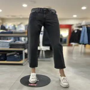 [리바이스][리바_이스] 리바_이스 여성 미디 스트레이트 청바지(A46900000) (P003