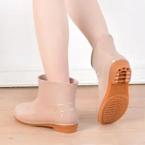 여성장화 미끄럼장비 가벼운 숏기장 레인부츠/ 약품회사 농업용 화장실청소용 장마철