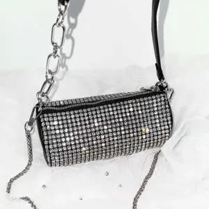 원통크로스백 에프씨 W806 원통형 여성 스터드 크로스백