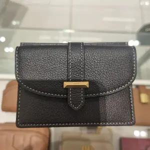 [헤지스](대구신세계)블랙 스티치 포인트 가죽 카드지갑 HIHO6E275BK