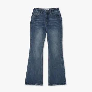 [롯데백화점]플레이즈 여성 세미 슬림 부츠컷 데님팬츠 T64 미드 블루 (PJTI5LCT645)