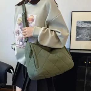 [골드스마일]퀄팅 누빔 크로스 숄더백 HH-J02