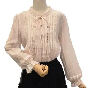 [롯데백화점]포커스 프릴넥 블라우스 FS6A3BL3072