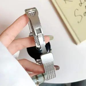 18mm 20mm 22mm LuxuryThin 금속 마그네틱 스트랩 삼성 갤럭시 Watch4 44 40mm 5 프로 액티브 2 기어 s3 팔