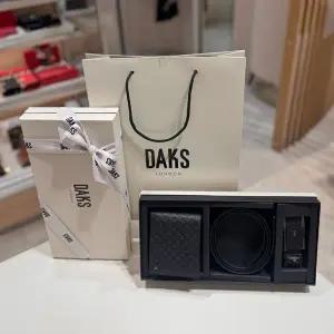 [닥스](강남점)[지갑벨트세트] DD로고 블랙 반지갑&블랙 엠보가죽 자동벨트 DBWA5E363BKDBBE5E992BK