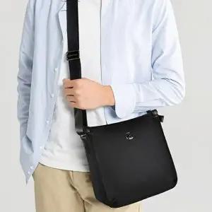 가벼운 사각 남성 크로스백 소지품 핸드폰 수납가방 (KYR-WD2F61D)