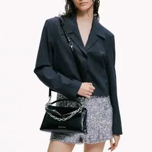 안드로메다 청키-체인 탑핸들백_3Colors CK2-50271476