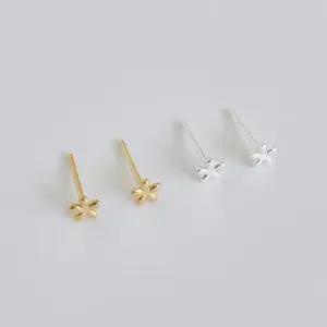 미니 모던 플라워 일상용 귀걸이 은침귀걸이 실버925귀걸이 귀걸이세트 데일리귀걸이