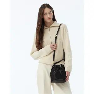 닥스 액세서리 여성 [스테디셀러] 블랙 단색 나일론 미니버킷백 (2WAY 토트백 겸 크로스백) (WCBA4F655BK)