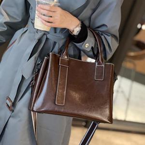 윤휘 소가죽 데일리 크로스 토트백 NJ6002