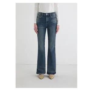 게스 진 여성 M톤 사이드 더블 스티치 플레어 부츠컷 YP3D6167 400948