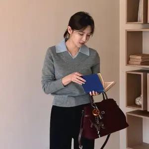 [메이블루]배색 카라 에르니트