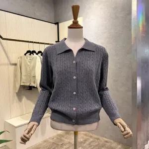 [대구백화점] [ab.f.z]카라 단추 꽈배기 가디건(AOZ4HY361)