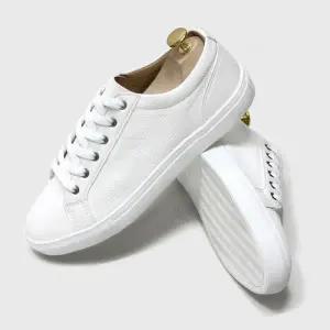 [하프클럽/알티피아]베이직 스니커즈 운동화 3cm 키높이 학생 중장년