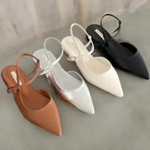여성 단색 뾰족코 버클 슬링백 낮은굽 펌프스