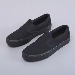 기본 디자인 남여공용 슬립온 캐주얼 데일리 스니커즈