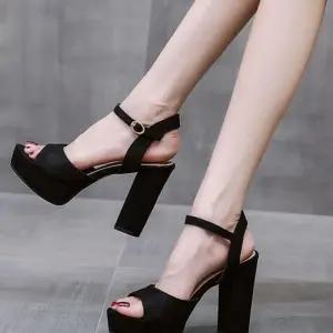 (올핀)여성 하이힐샌들 가보시 통굽샌들 2134