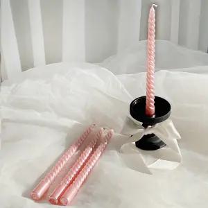 루엔캔들 25cm 트위스트 테이퍼 캔들 4P 메탈릭 핑크 양초 촛불 인테리어 테이블 소품