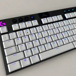 키캡 풀 세트 87109키 로지텍 G813G815G913G915 TKL RGB 기계식 게이밍 키보드 호환 블랙화이트