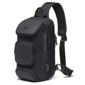 다온샵 고급 메신저백 USB 포트 바디백 남자 슬링백 가방