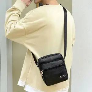 여행 보조 가방 남성 외출 방수 멀티 패션 크로스백 (KYR-WA4B452)