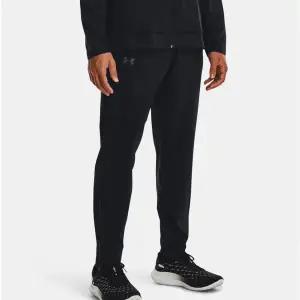 [언더아머](의정부점)1376799 -001 블랙 남성 아웃런 더 스톰 팬츠 우븐 기능성 트레이닝 바지