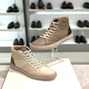 [닥스] 여성 5센치 키높이 밴드끈 하이탑 스니커즈  dib412