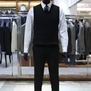 [바쏘](의정부점)24 FW 고급 캐시미어 블랜딩 니트 베스트(조끼) 3종 [ 블랙,차콜,네이비 ]