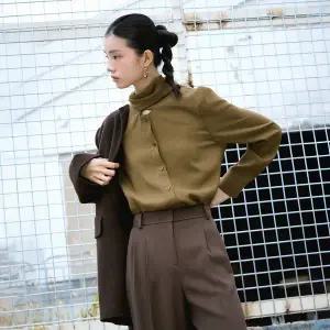 [케네스레이디](신세계 사우스시티)[BYLYNN] 요이 리본 블라우스 EWBLPJ0300