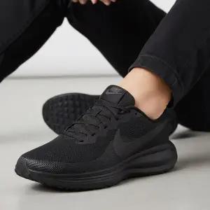 [나이키] 레볼루션 8 남성 러닝화 올블랙