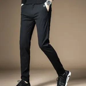타이트한 슬림핏 남자 일자바지 데일리 남성 팬츠 스포츠웨어